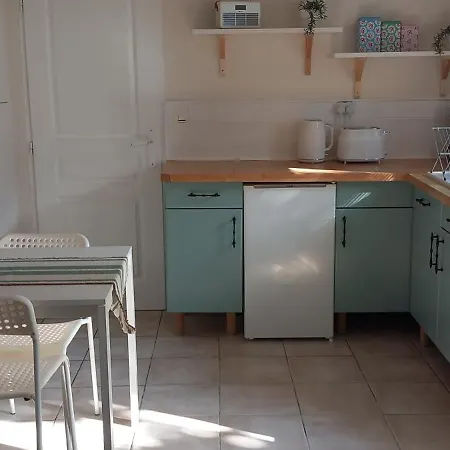 Charming Countryside Retreat Macqueville
